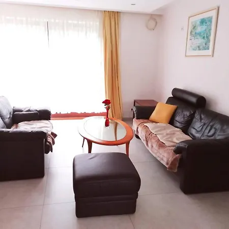 Erdgeschosswohnung Fur Monteure & Gruppen Appartamento *