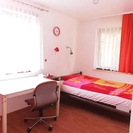 Erdgeschosswohnung Fur Monteure & Gruppen *