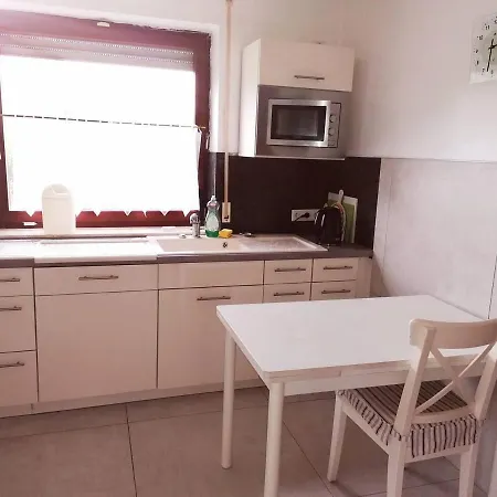 Erdgeschosswohnung Fur Monteure & Gruppen Appartamento *